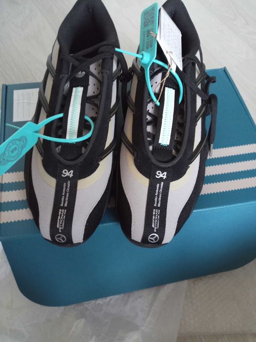 кроссовки adidas Bad Bunny Mercedes