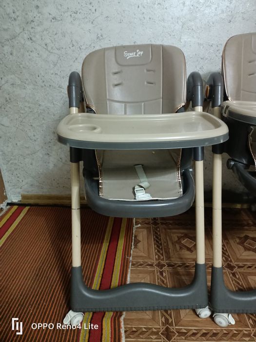 Продам детские стулья