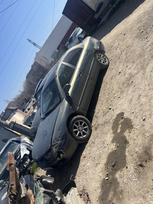 Митцубиси каризма на разбор