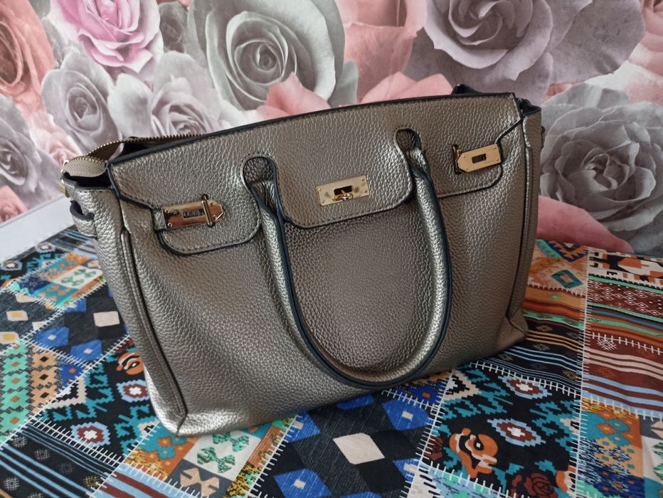 Продам женские сумки