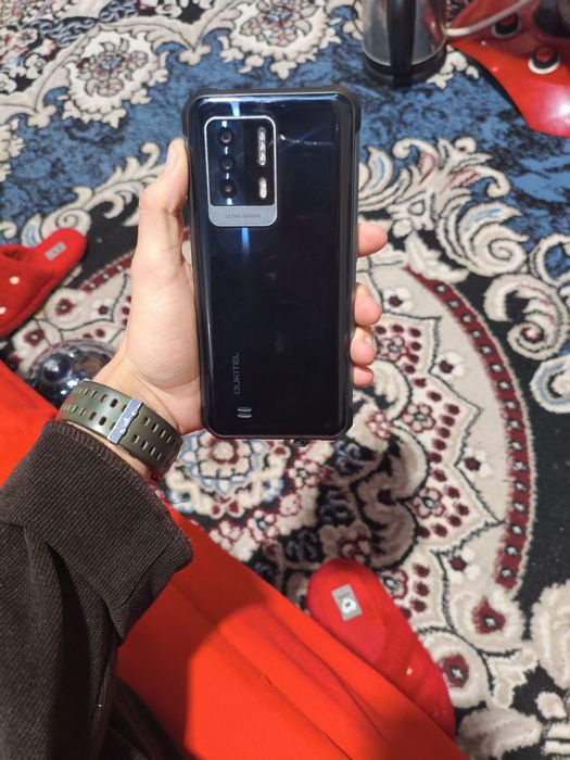 TANK 2 ORGINAL 
8 128
90HZ IPS LCD HDR 
8300 MAH 1YARIM KUN
Ip 69 suvg