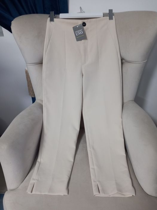 Pantaloni eleganți cu talie înaltă bej deschis măsură 36 Zara noi