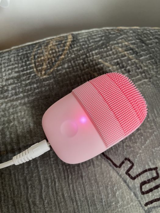 Щетки для чистки лица