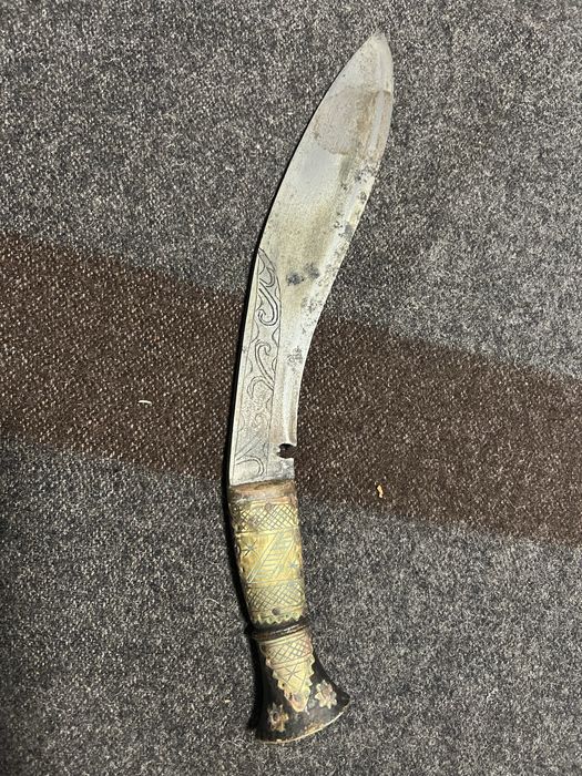 непалско угри рична изработка