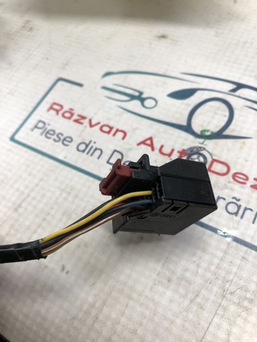 oglinda stanga cu rabatare manuala si reglaj electric audi a3 8v 1.4 b