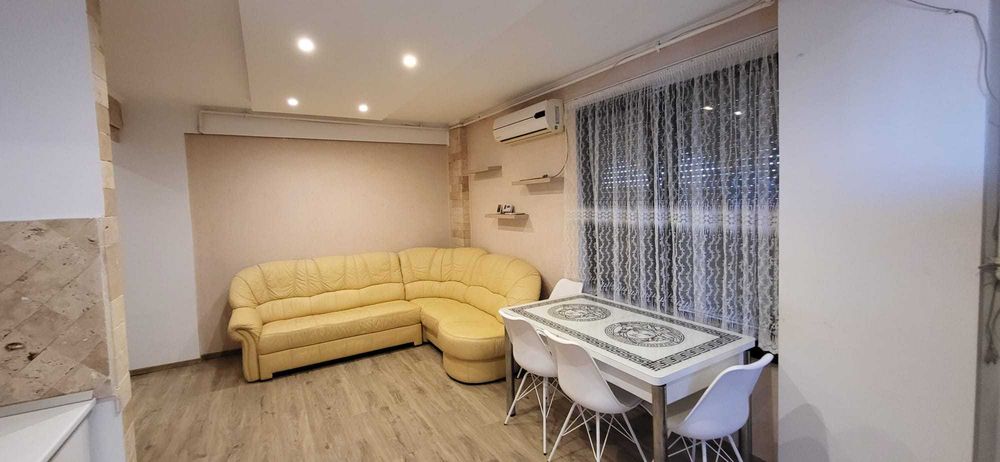 Propietar Inchiriez pe termen lung apartament Năvodari