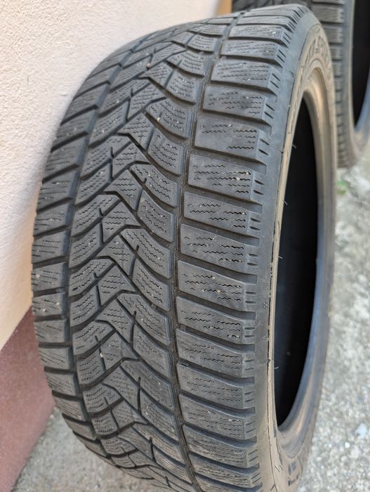 Cauciucuri Dunlop  iarna R18/45/235
