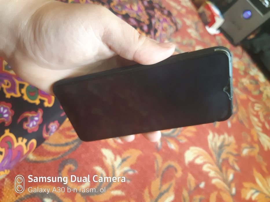 Sotiladi samasung A01 kelishtirib beraman karobka dak yo‘q