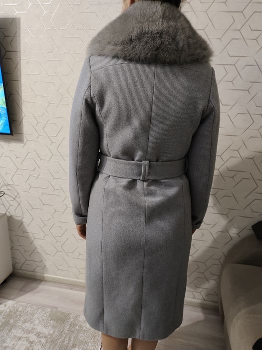 Продам пальто женское