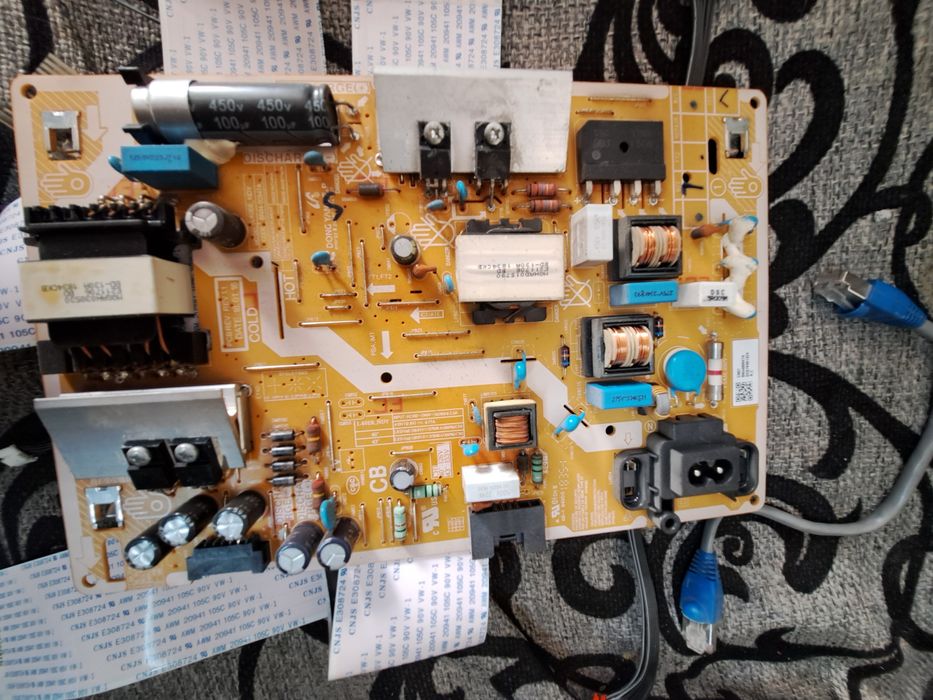 Телевизор Samsung UE40NU7100U