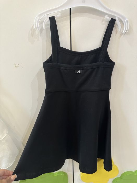 Продам стильное платье для девочки