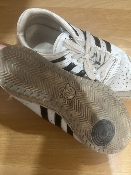 Кроссовик adidass