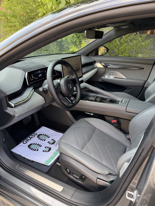 Zeekr 001 YOU Z-Sport Eng Full Pazitsasi Sotiladi.