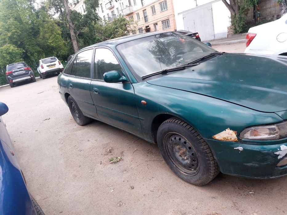 Продам Митсубиси Галант 1993