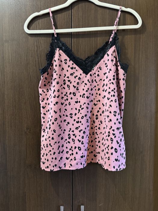 Пуловери, жилетка, блузи и топ