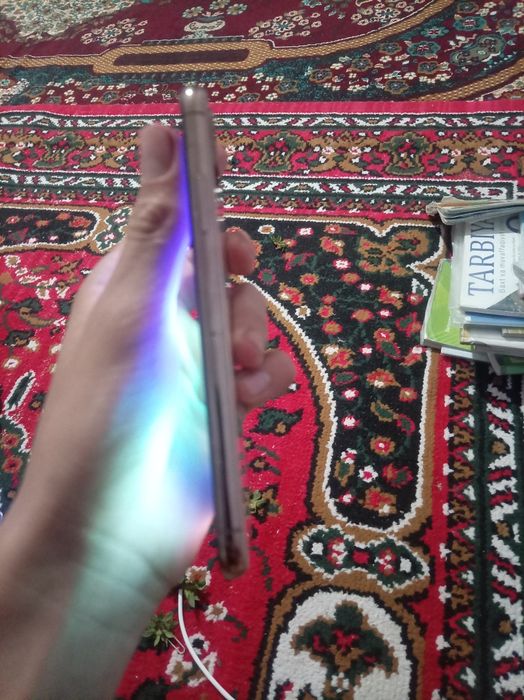 Iphone xs holati zur