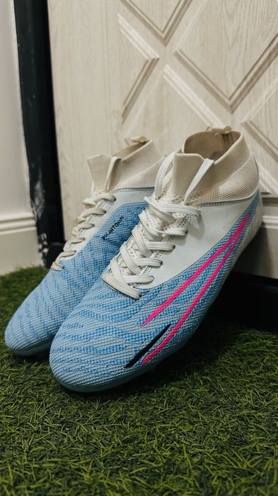 Бутсы Nike Phantom Gx