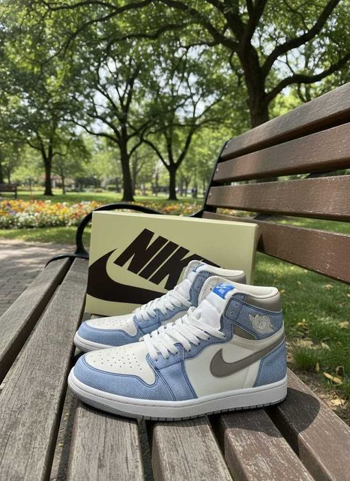 Adidasi Jordan 1 High Hyper Royal - Adidasi Unisex Premium