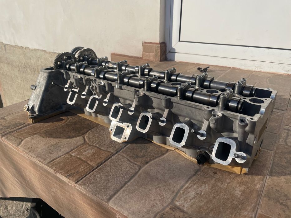 Ревизирана глава! BMW M57 286 – нови водачи,гумички,шлайф нап. клапани