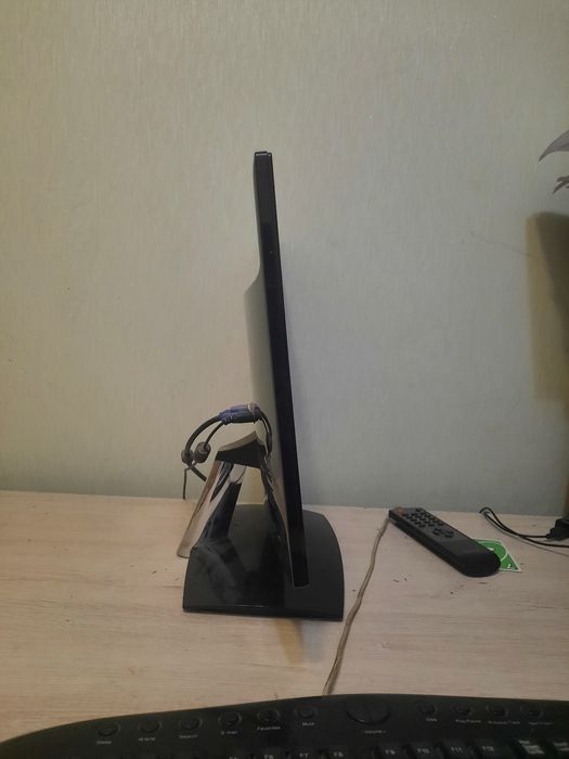 Продаю монитор LG Flatron E1951