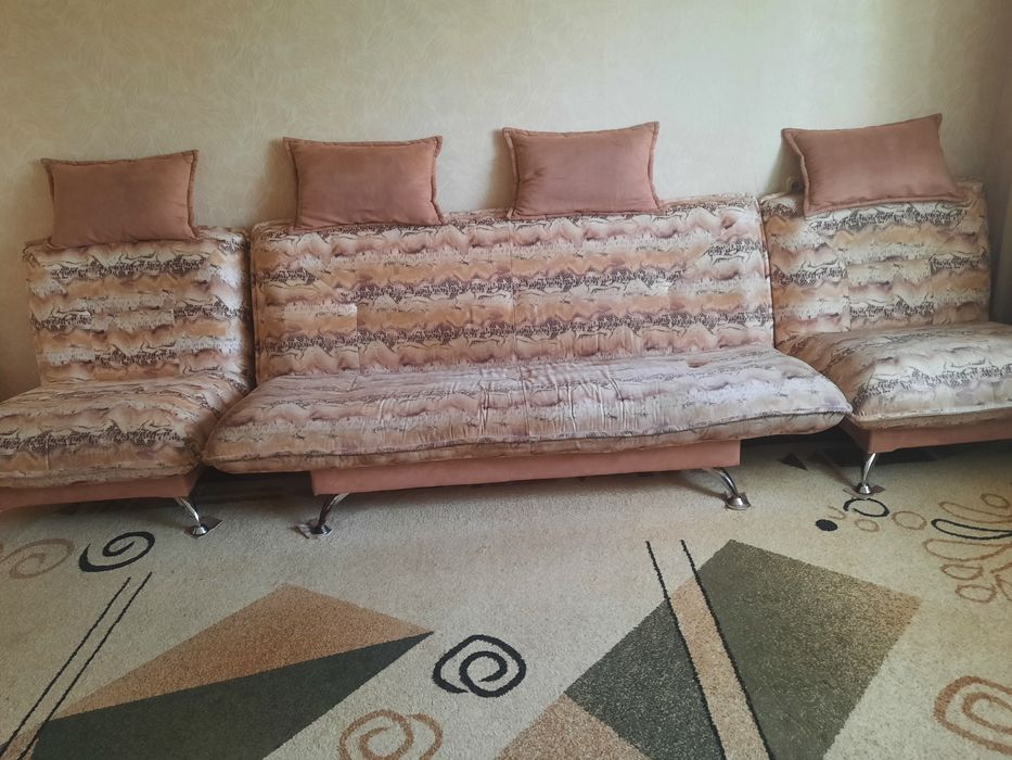 Мягкая мебель для гостиной