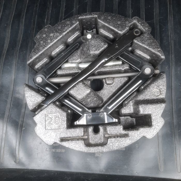 Продам домкрат набор