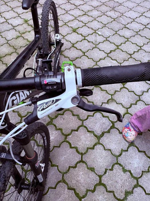 Bicicleta Giant full suspension