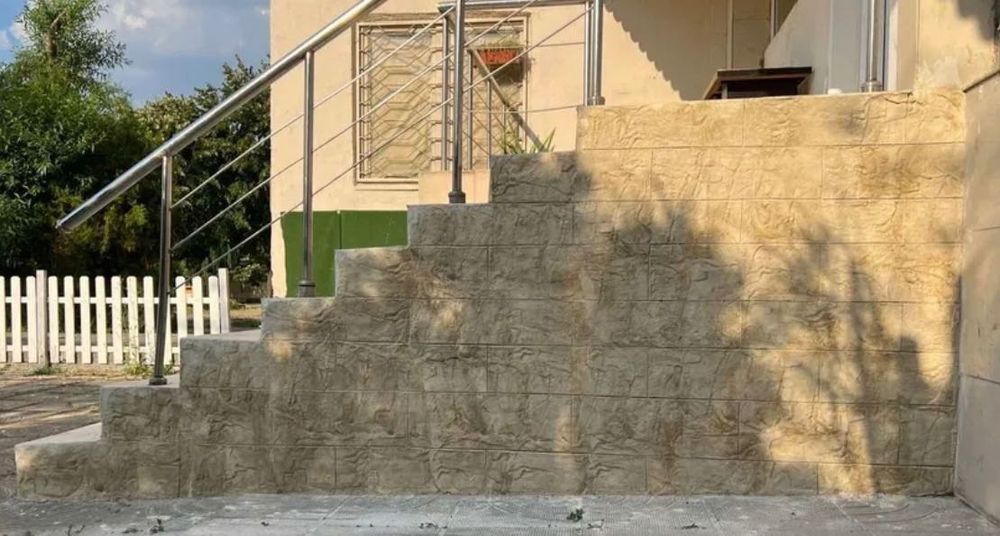 Щампован бетон за стена