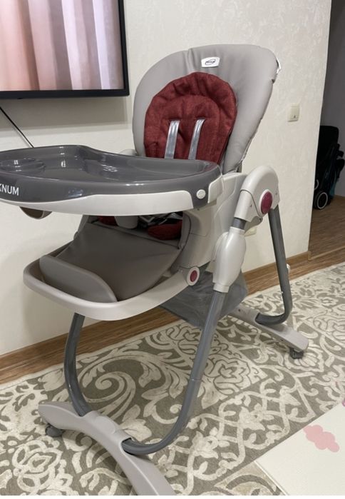 Продам стульчик для кормления