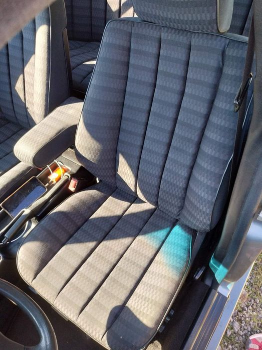 ЗА ЦЕНИТЕЛИ!!!  Колата е седяла в топъл гараж от нова.