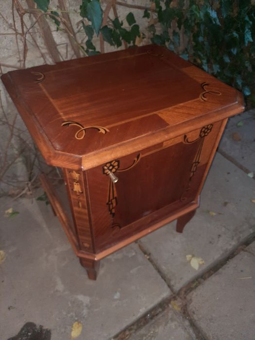 Продается витрина  ..