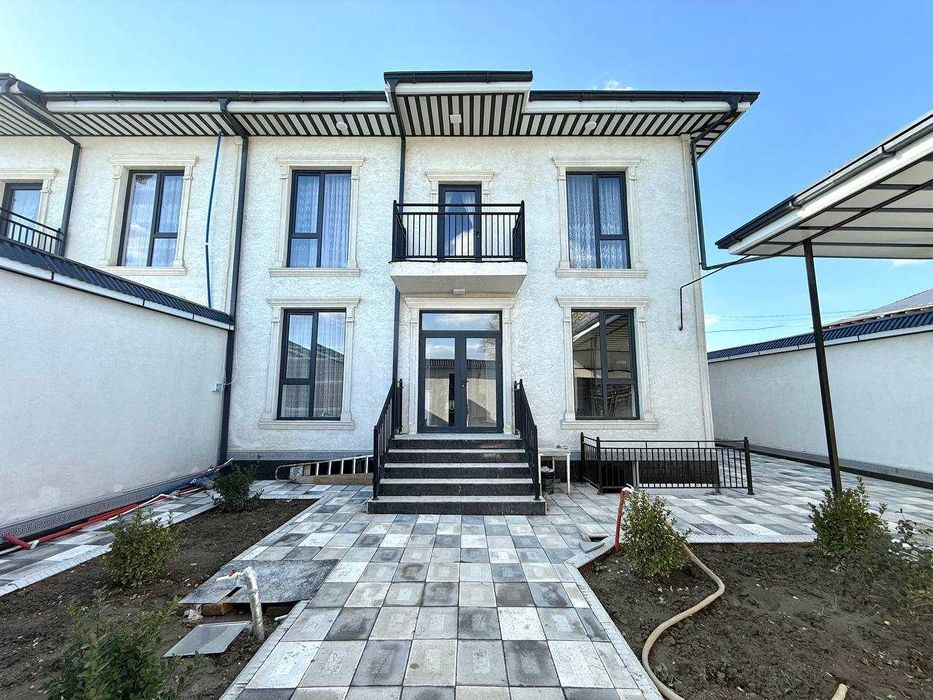 Таунхаус 2,4 соток, со всеми удобствами, ЭКО Сити