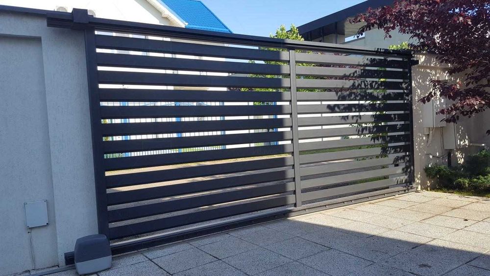 Garduri si porti stil jaluzea, sipca metalica, tabla cutata