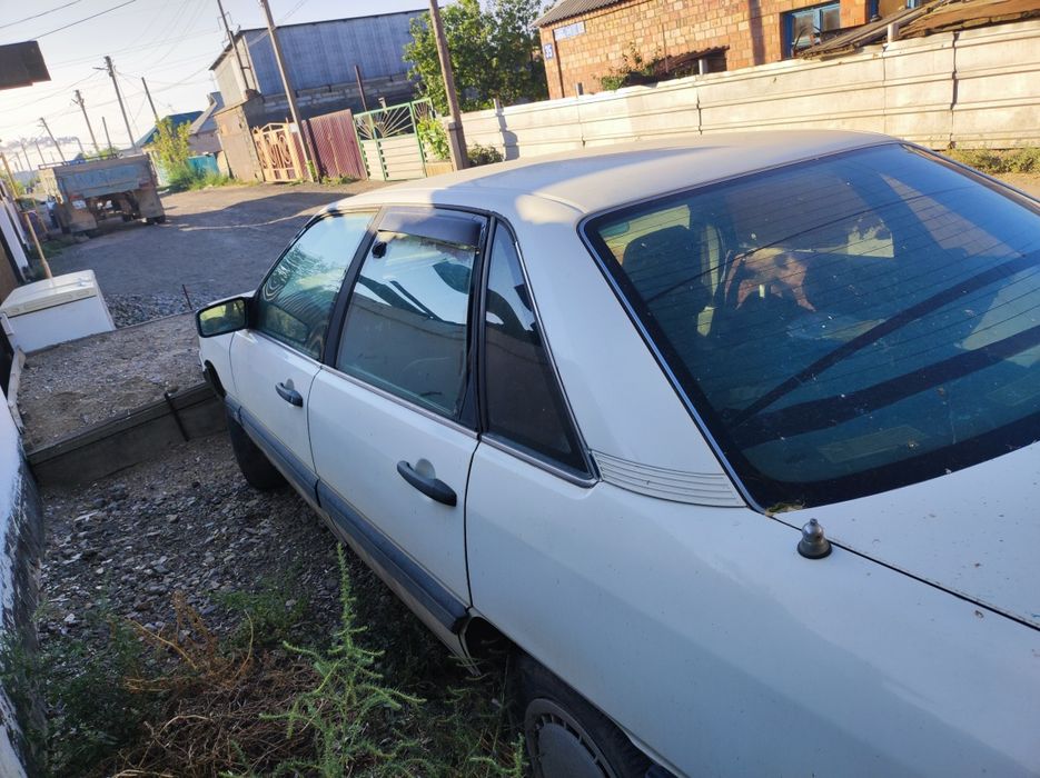 Продам Ауди 100 с3 не находу