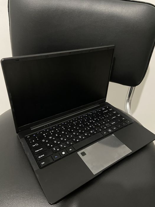 Yangi noutbuk .Intel Celeron N4000 

Windows