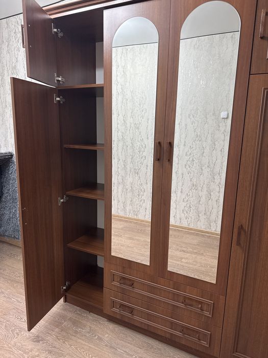 Спальный гарнитур