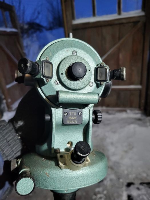 Продам теодолит