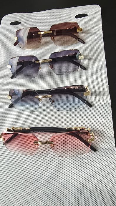 Ochelari de soare Cartier, 1 pereche la alegere