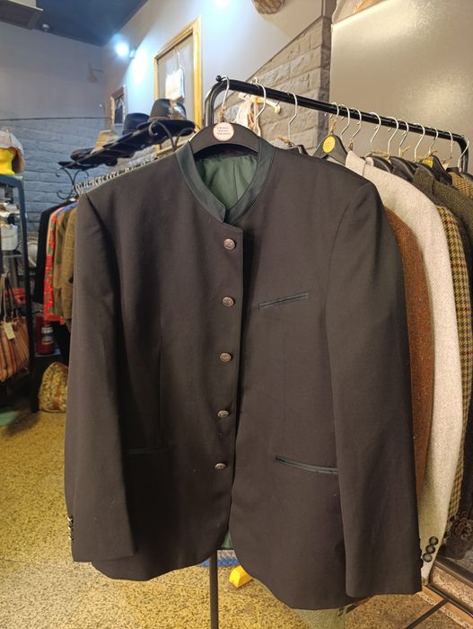 Пиджак брендовый