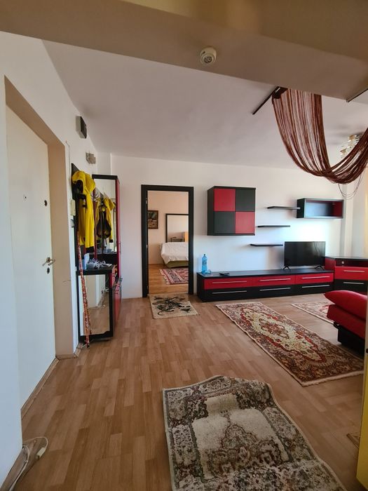 ÎNCHIRIERI  apartamente 3 camere, 2 balcoane,2 bai, living