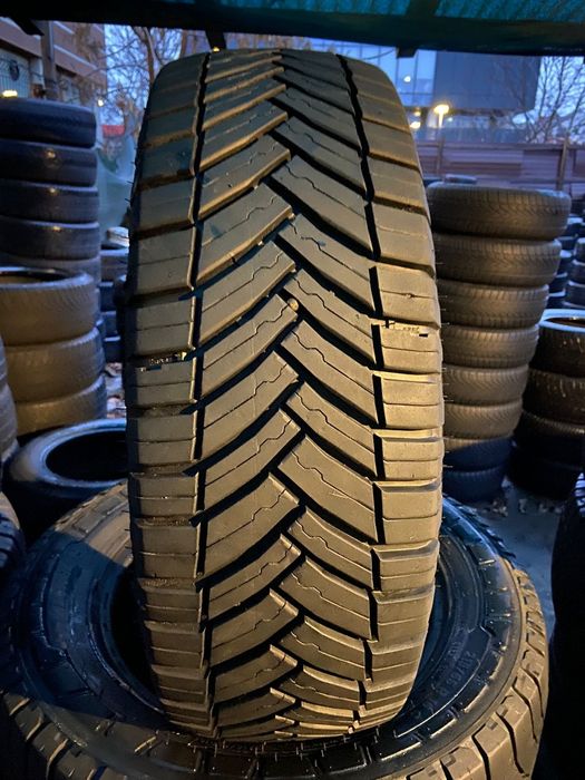 Anvelope M+S - 215 65 16 C. - MICHELIN -