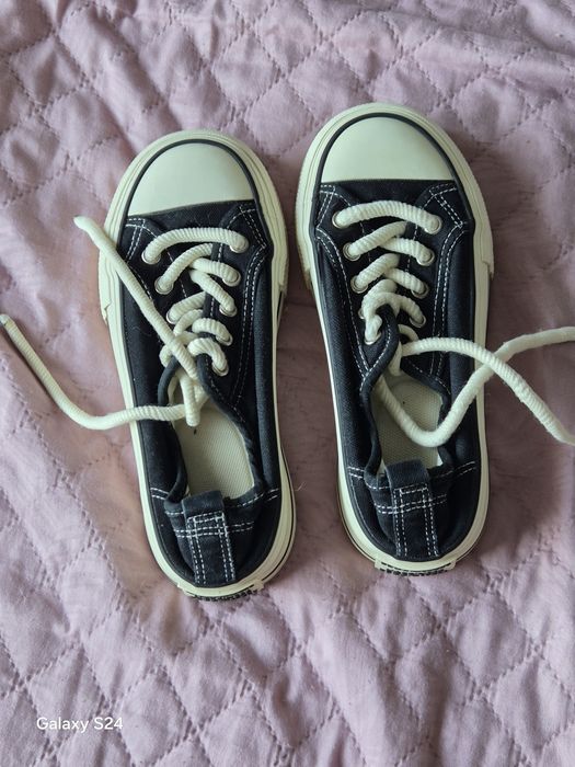 Стильная обувь для девочки