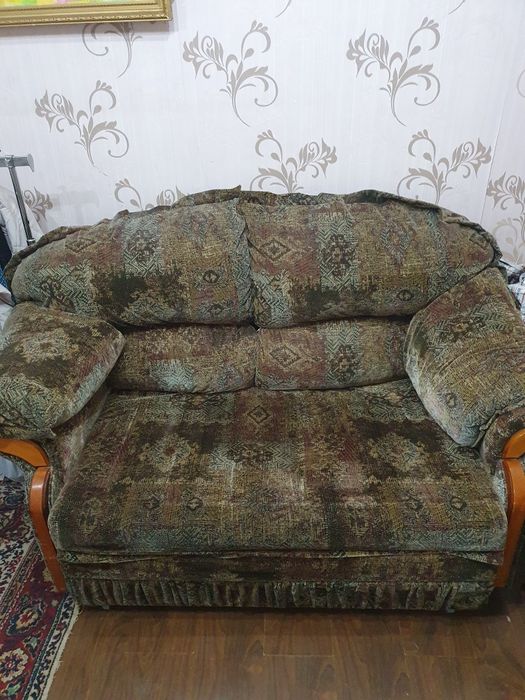 Продам диван и кресло