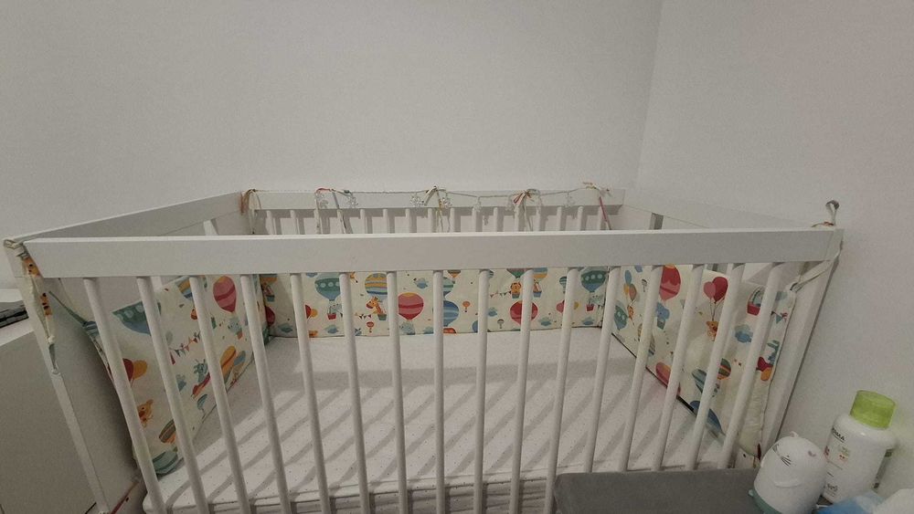 Patut alb din lemn+saltea cu fibre de cocos si strat de burete 120x60