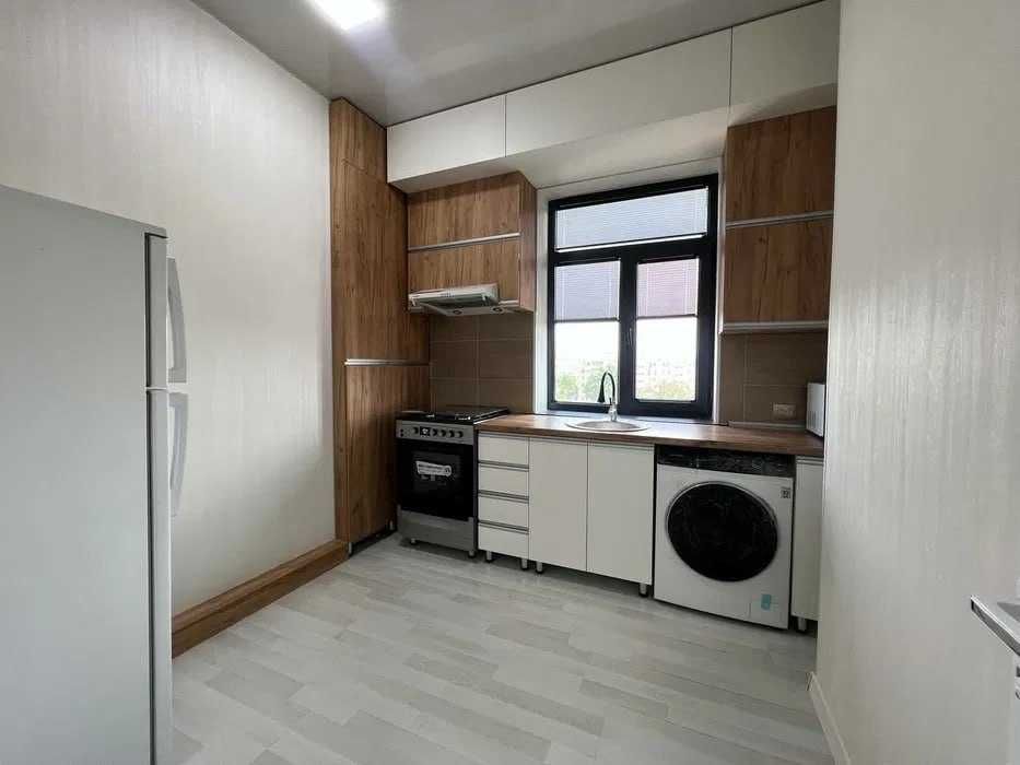 Аренда в Ж/К Comfort House C террассой вид на Мега Планет 11 квартал