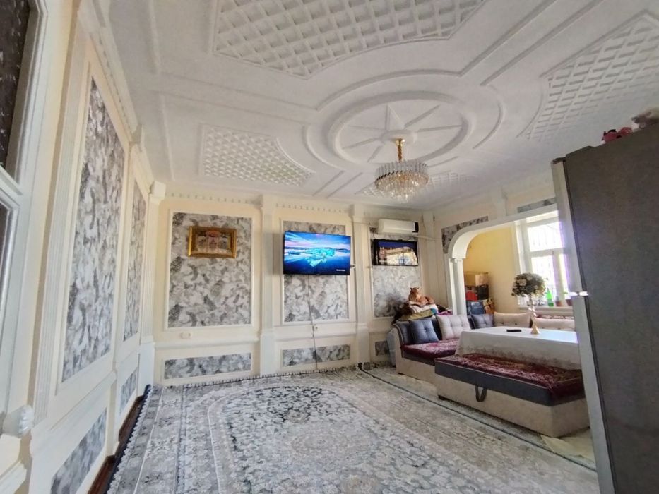 Uy sotiladi tinchlik metro