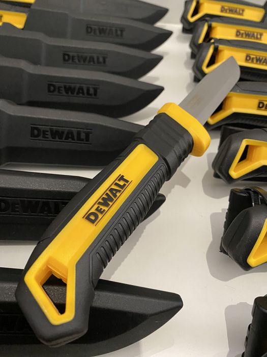 Универсален нож DeWALT с кобур  DWHT1-10354 90/246 мм