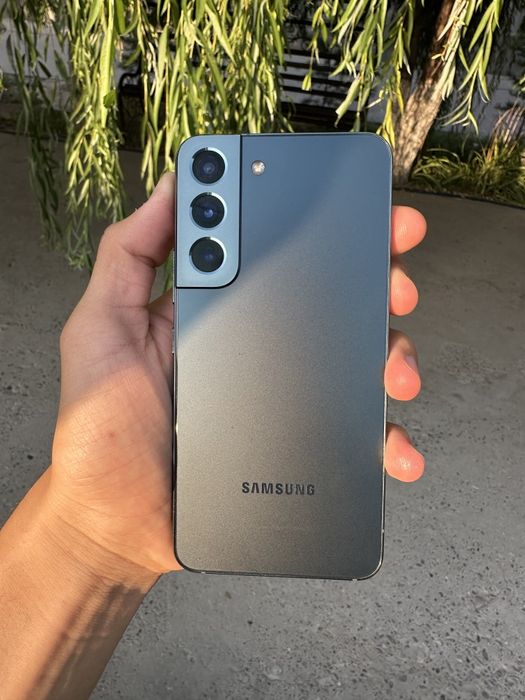 Samsung S22 8/256gb