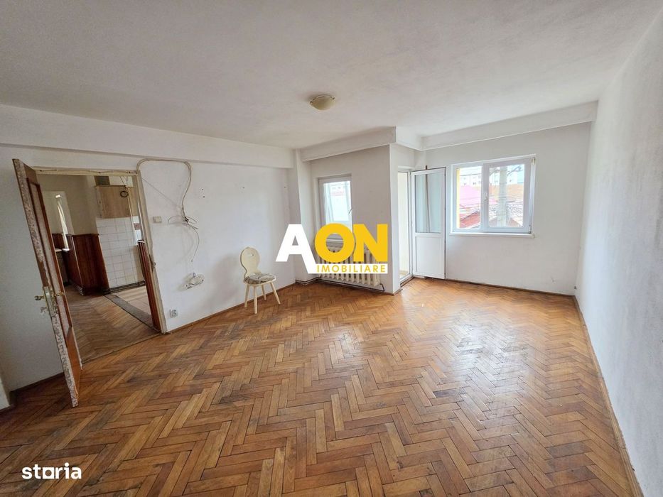 Apartament 2 camere, etaj 1, decomandat, 57 mp utili, 2 balcoane, boxa