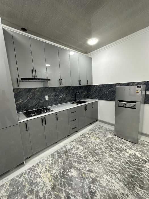 Ц-13 (ЛАБЗАК) 3х комнатная с обстановкой!